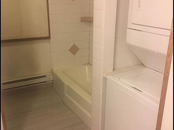 4th image of 125 N Market St