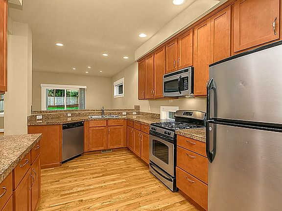 3rd image of 11045 23rd Ave NE