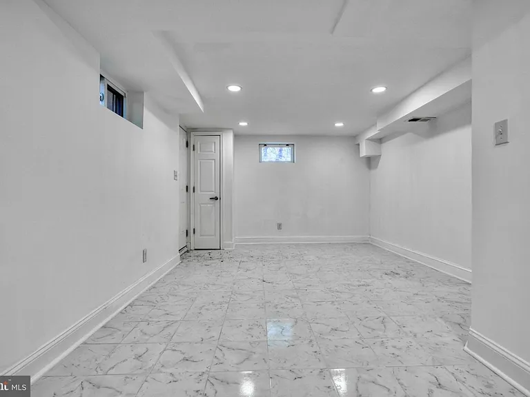 701 Platinum Ave — Photo 31