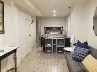 1706B Dexter Ave N, Seattle, WA 98109