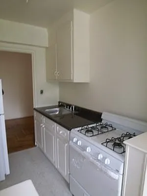 Rented by Rudd Group LTD | media 27