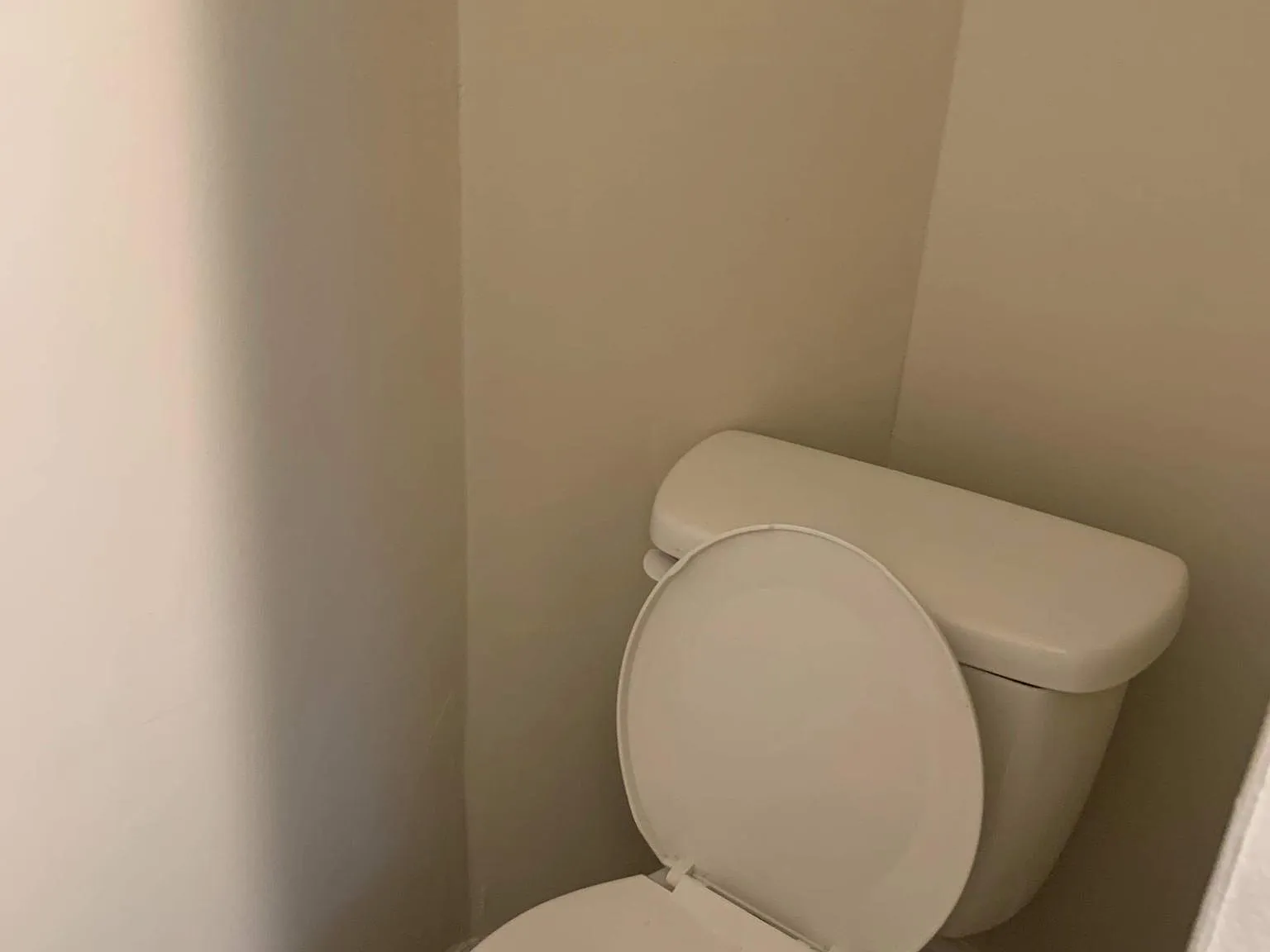 4 bed, 1300 sqft, $1,600 — Photo 1