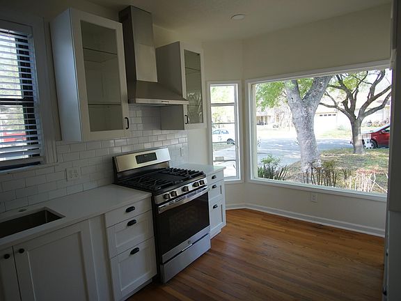 5th image of 268 Lovera Blvd