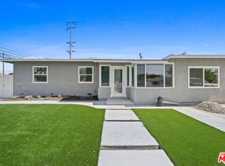 2429 W Borchard Ave, Santa Ana, CA 92704