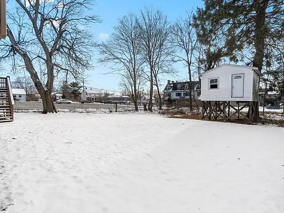 5th image of 8 Spring St #2