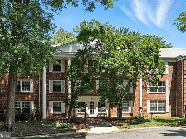 7630 Provincial Dr APT 307, Mc Lean, VA 22102