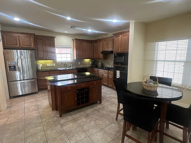 7143 Laguna Villas — Photo 6