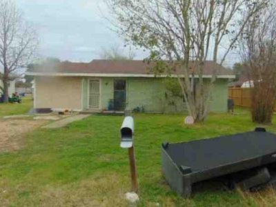 406 Moffitt St, Yoakum, TX, 77995