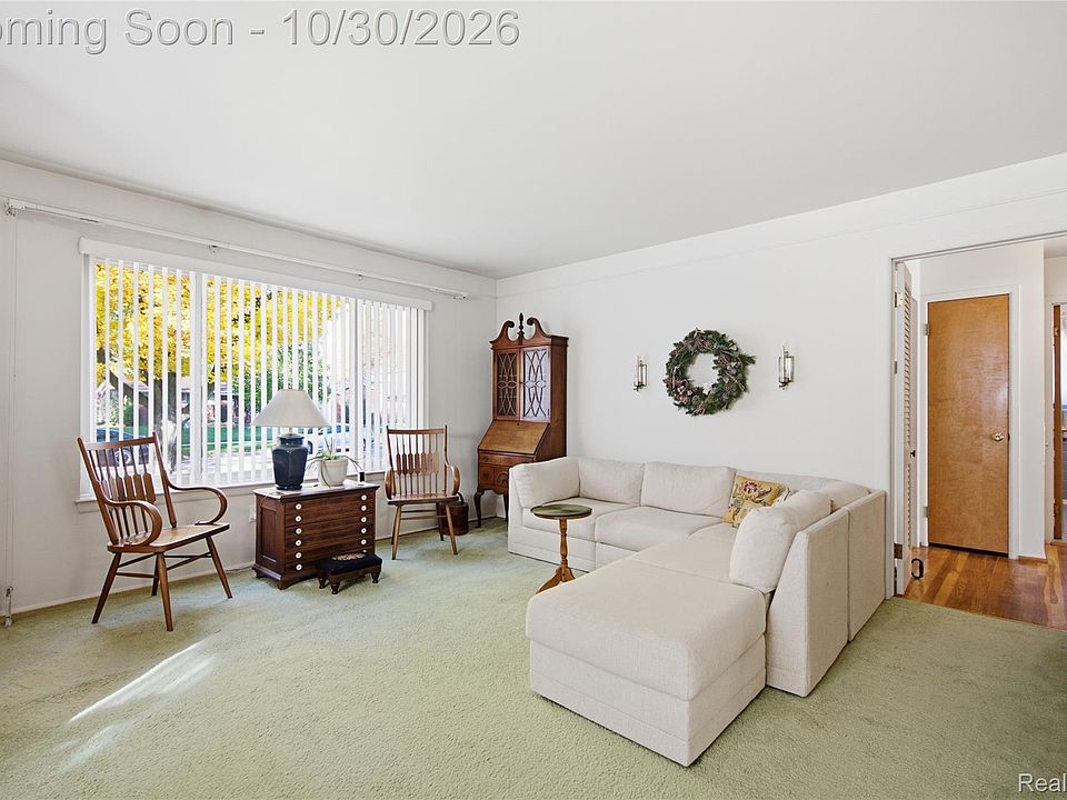 21980 Tredwell Ave, photo 5