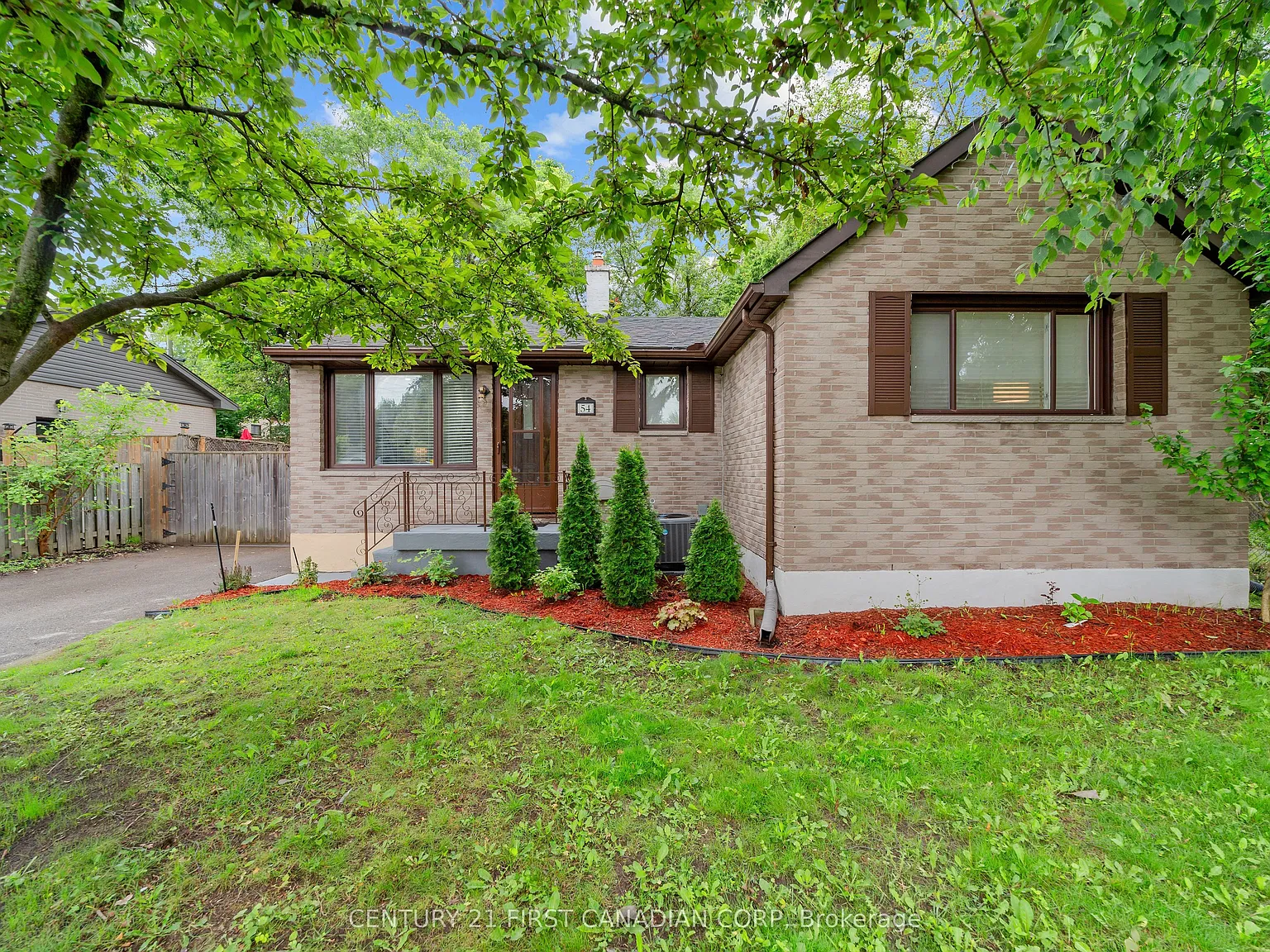 4 bed, $2,700 — Photo 3