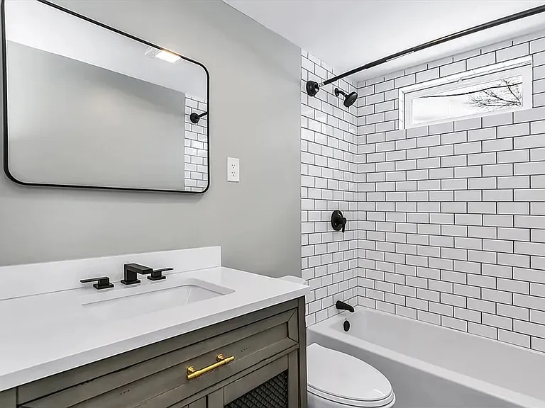212 Cambridge Rd — Photo 17