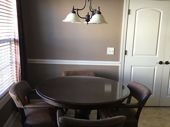 4th image of 2512A Saddleback Dr