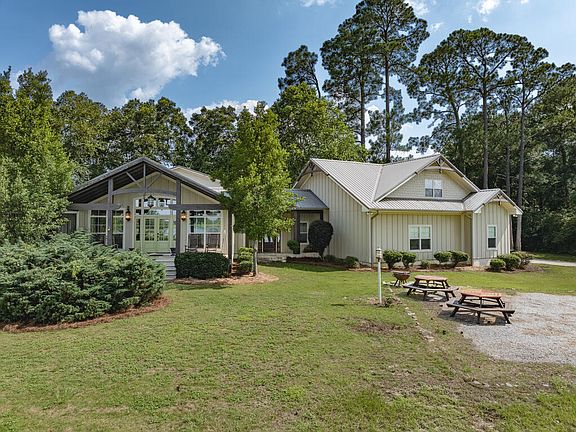 3rd image of 35 Sunsweet Hills Dr N