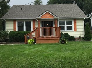 7109 Monroe Ct, Urbandale, IA 50322
