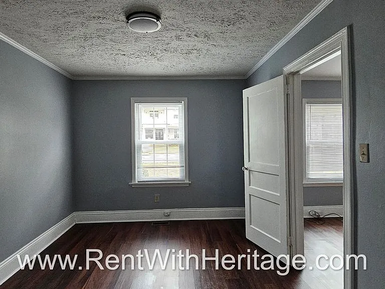 8657 Campbellton St — Photo 21