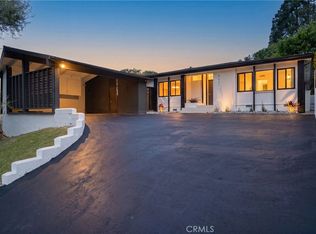 5631 Park Oak Pl, Los Angeles, CA 90068