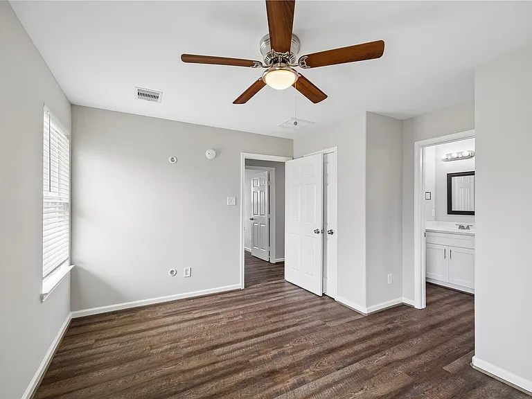 3342 Simmons St — Photo 10