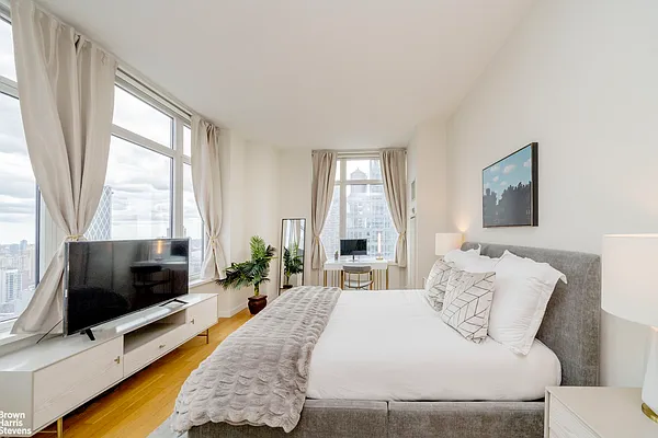 Sold by Brown Harris Stevens | media 5