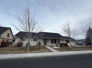 825 NW Poplar Pl, Redmond, OR