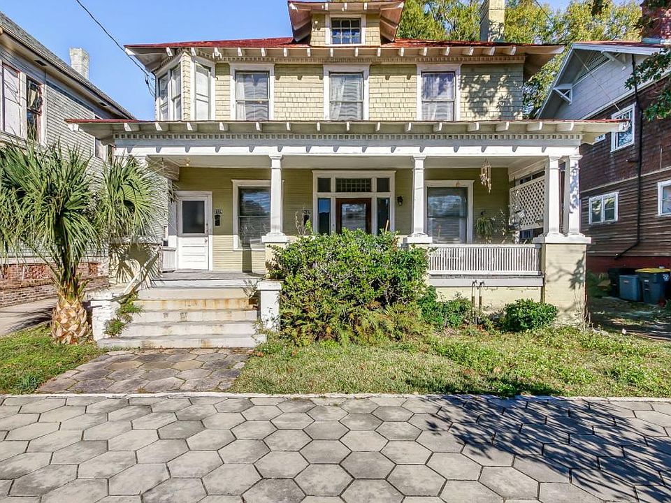 1st image of 2527 Oak St #1
