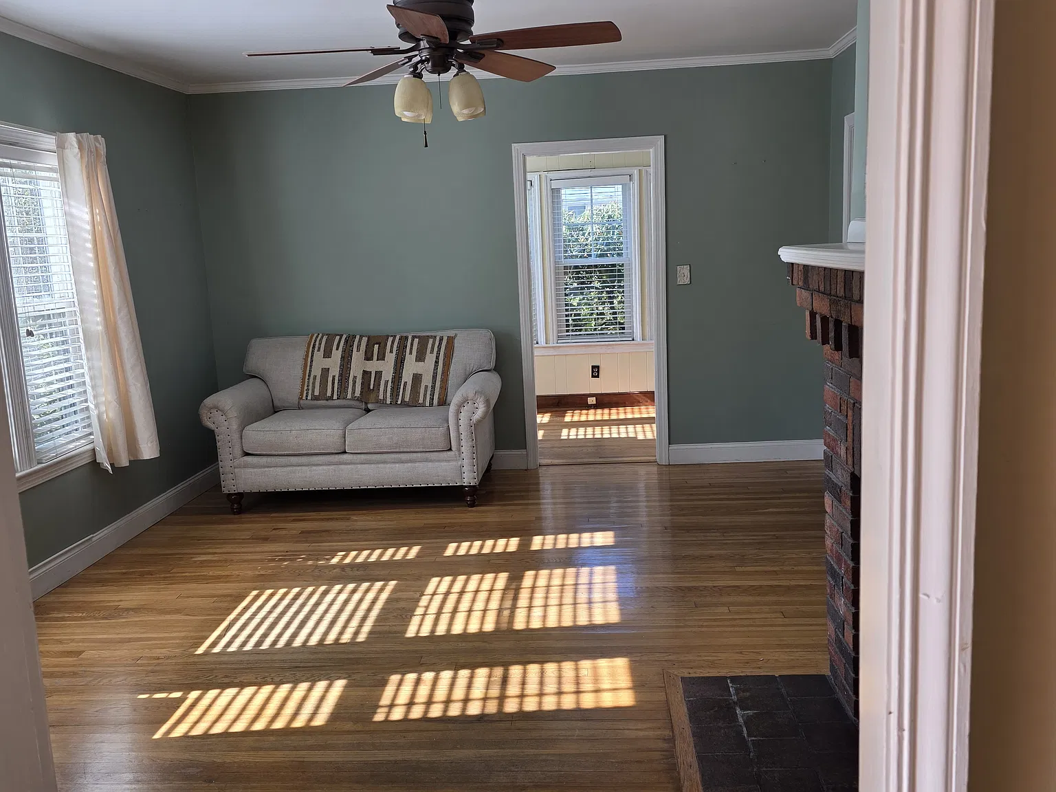 3 bed, 1.5 bath, 1544 sqft, $2,800 — Photo 3