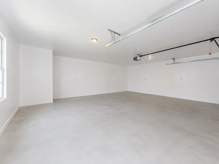 3972 Hubert Ave — Photo 22