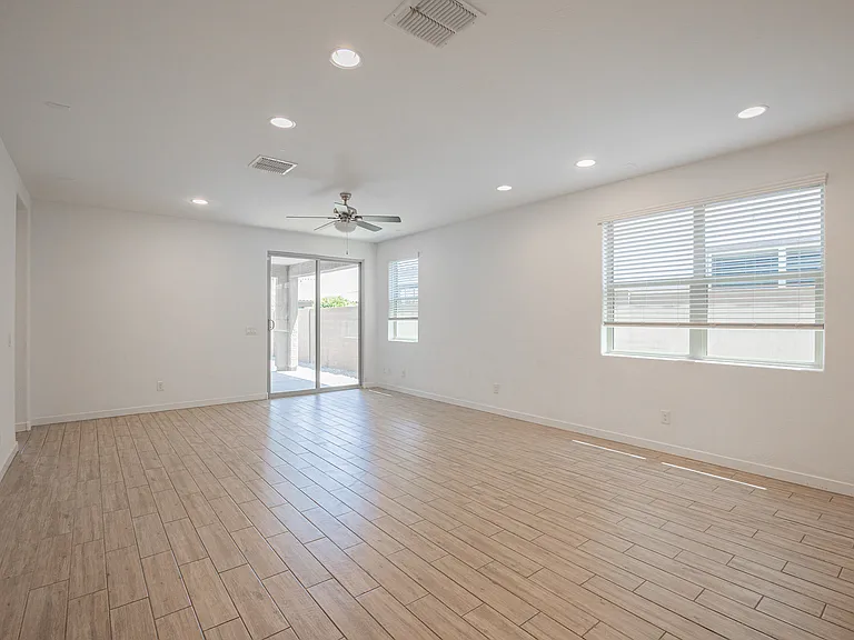 16870 W Las Palmaritas Dr — Photo 4