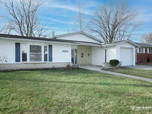3438 Rock Pkwy, Waukegan, IL 60087