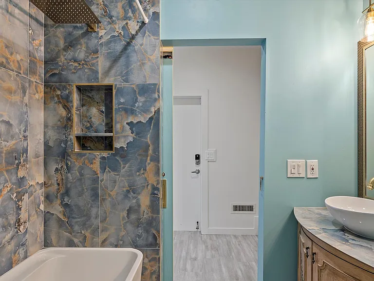4812 Lake Washington Blvd NE — Photo 38