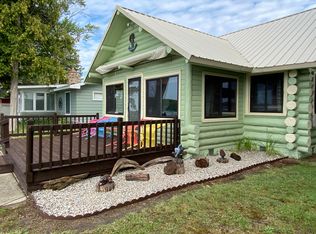 9143 N Lake Shore Dr, Grayling, MI