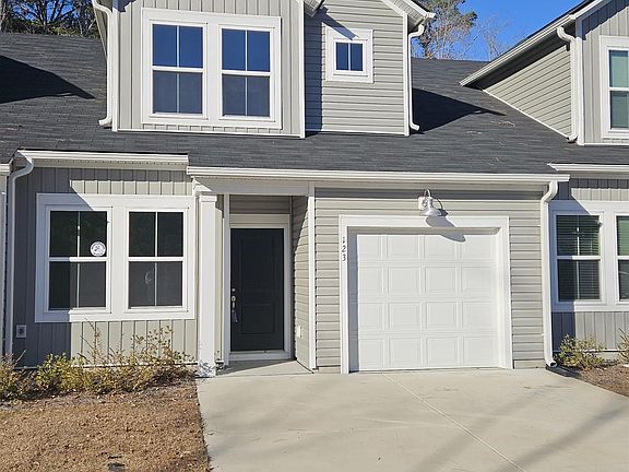4th image of 123 Hoffman Park Dr. #123