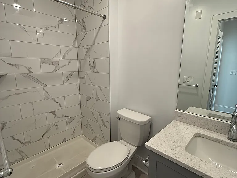 244 2nd St #2L — Photo 7