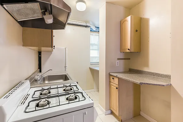 Rented by Compass | media 9