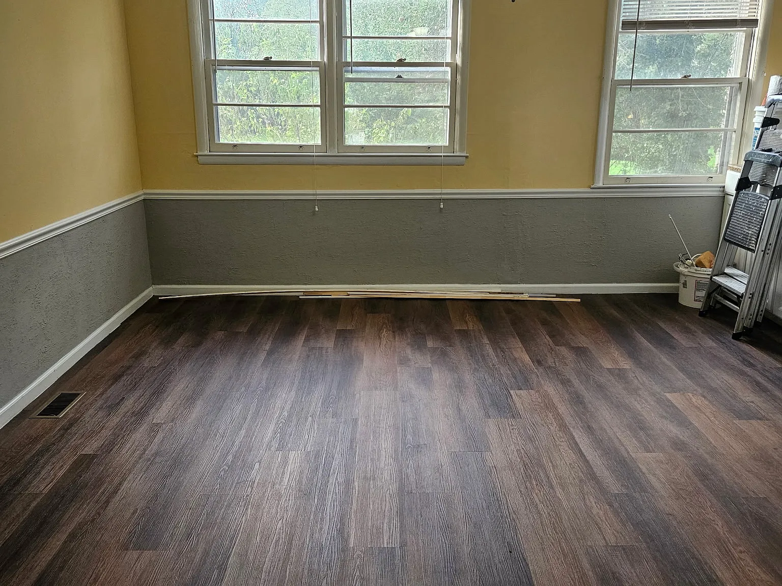 3 bed, 1.5 bath, 1200 sqft, $2,400 — Photo 3
