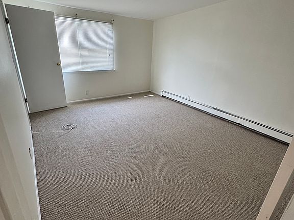 3rd image of 8 Pequot Ave Floor 2