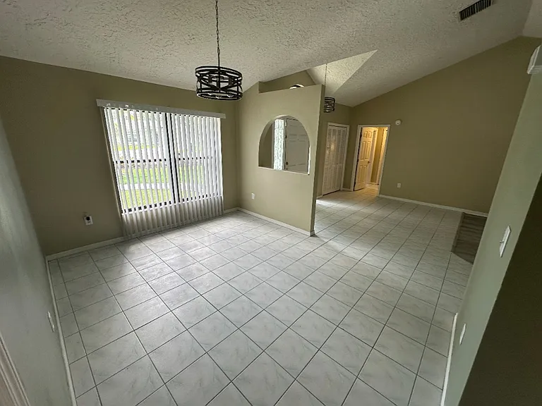 365 Island Oaks Pl — Photo 13