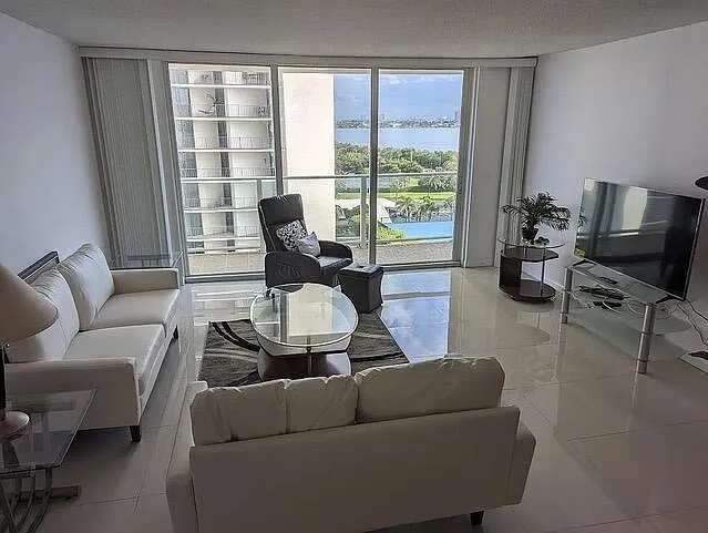 5440 N Ocean Dr #705 — Photo 6