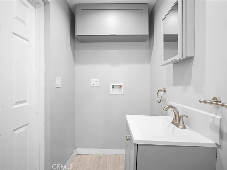 13840 Community St — Photo 16