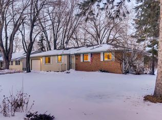 5820 Meadow Lake Rd W, New Hope, MN 55428