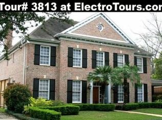 3813 Overbrook Ln, Houston, TX 77027