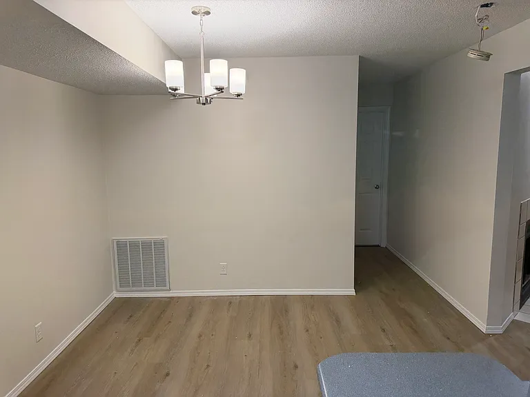 4 Hartwell Ct #6 — Photo 6