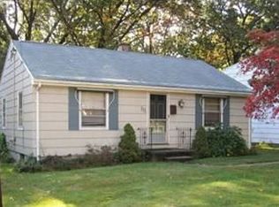 111 Huron St, Springfield, MA 01104