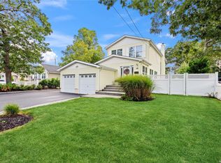 55 Cliff Ave, Sayville, NY 11782