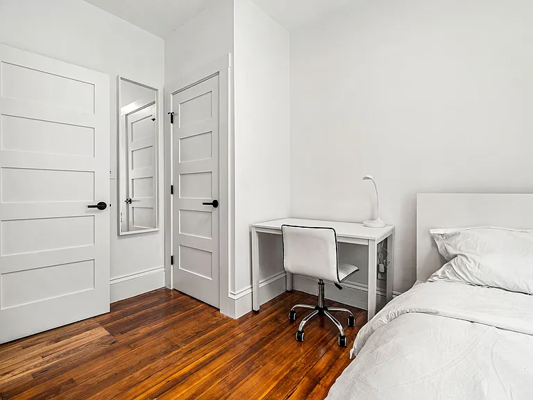 21 Sudan St #2 — Photo 2