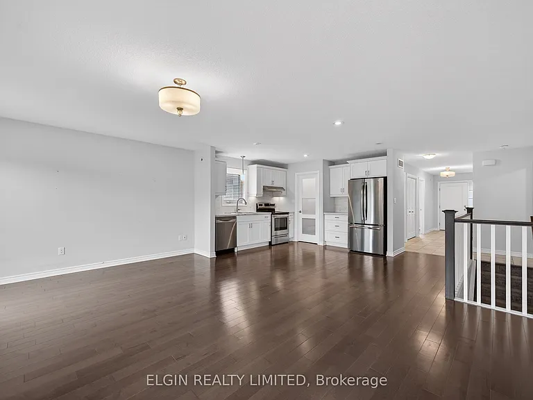 92 Renaissance Dr — Photo 13