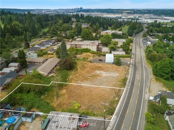 11411 Des Moines Memorial Drive S, Burien, WA 98168