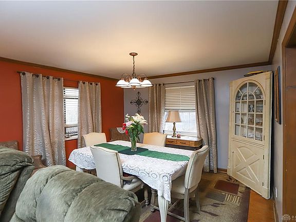 5th image of 133 Greendale Dr