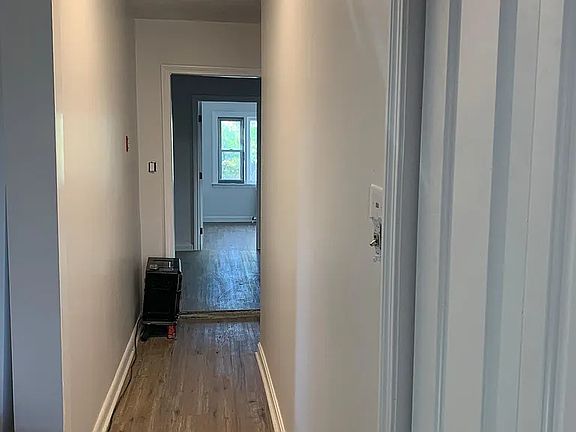 5th image of 58 Whitcomb St #1