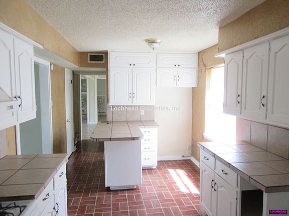 4th image of 3012 Margo Dr