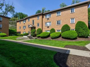 Velma Court, Pittsburgh, PA 15217